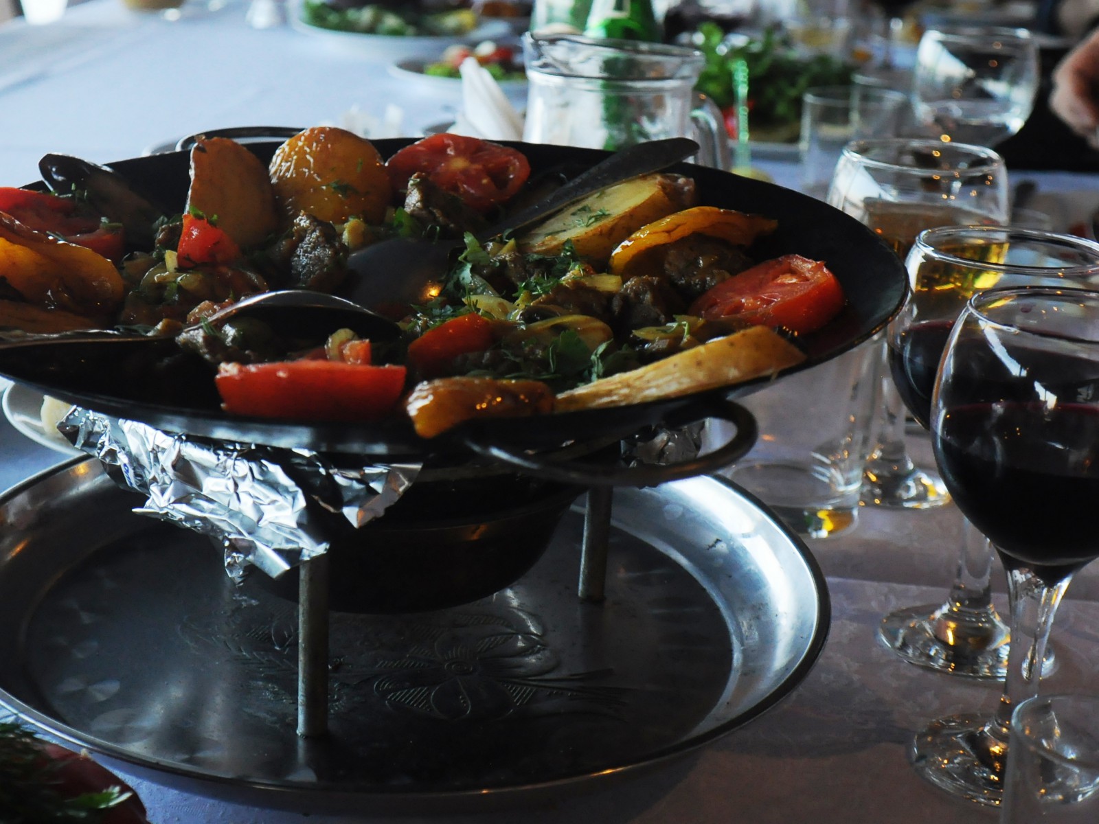 Национальная кухня - это свежайшие мясо и рыба плюс овощи Константин Исааков