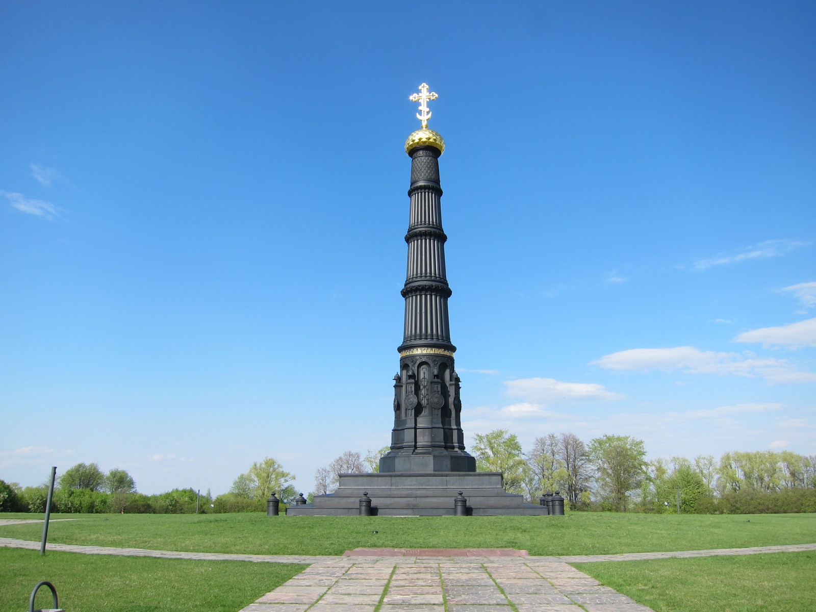 Колонна на Красном холме 