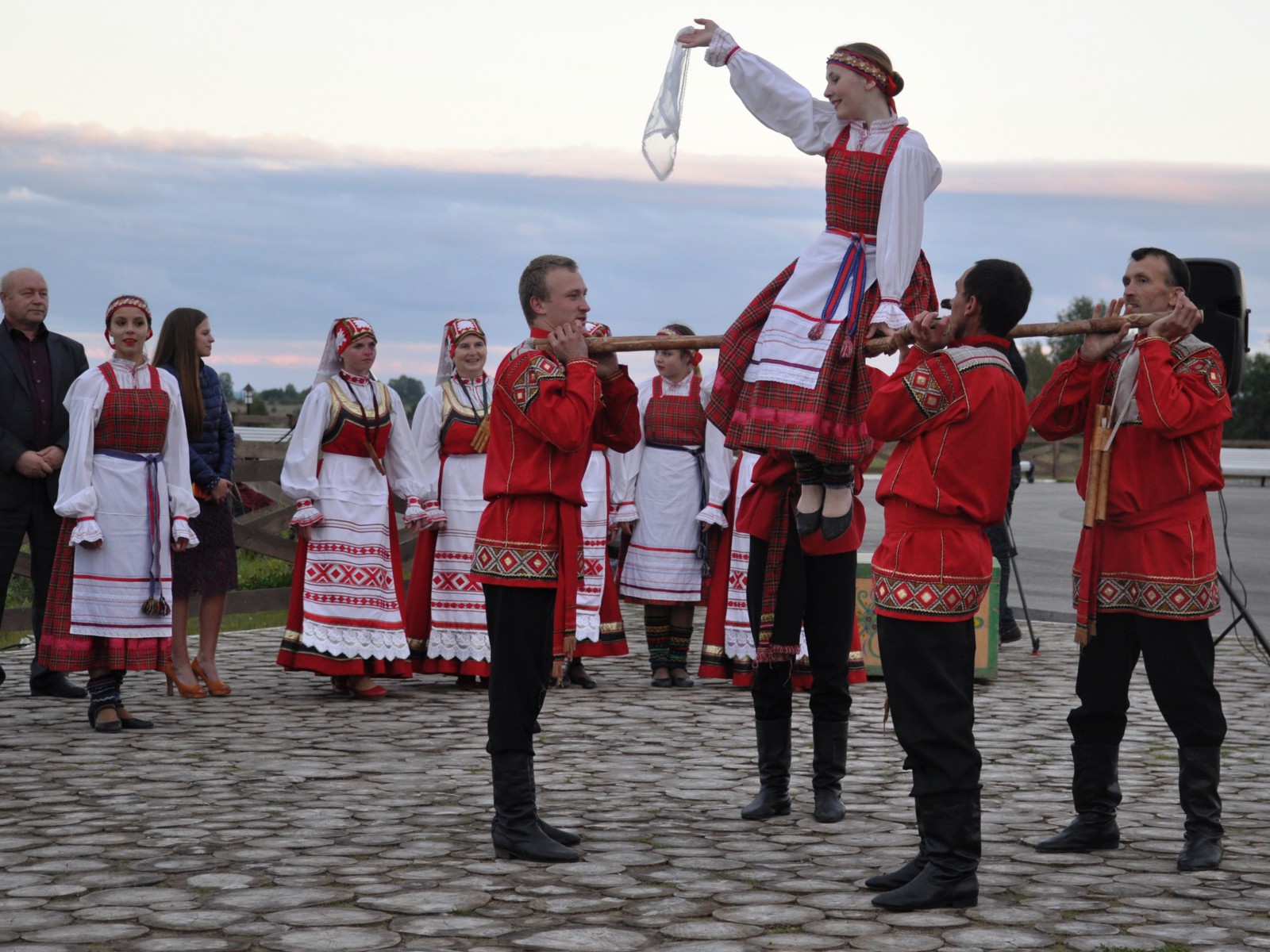 Этносоставляющая праздника порадовала всех Константин Исааков