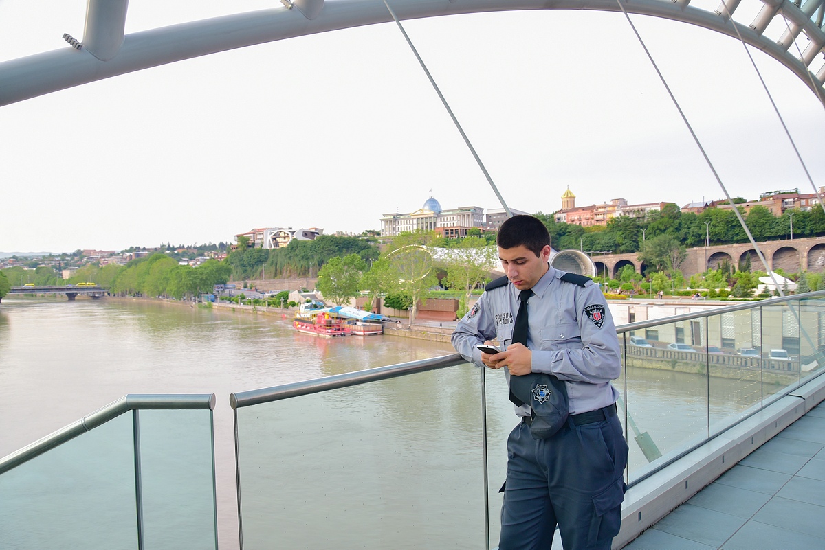 Стеклянный мост