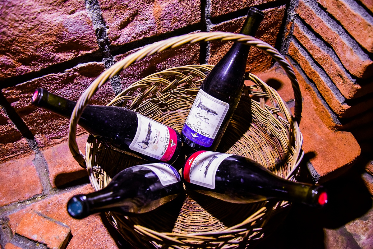 Винодельня Khareba