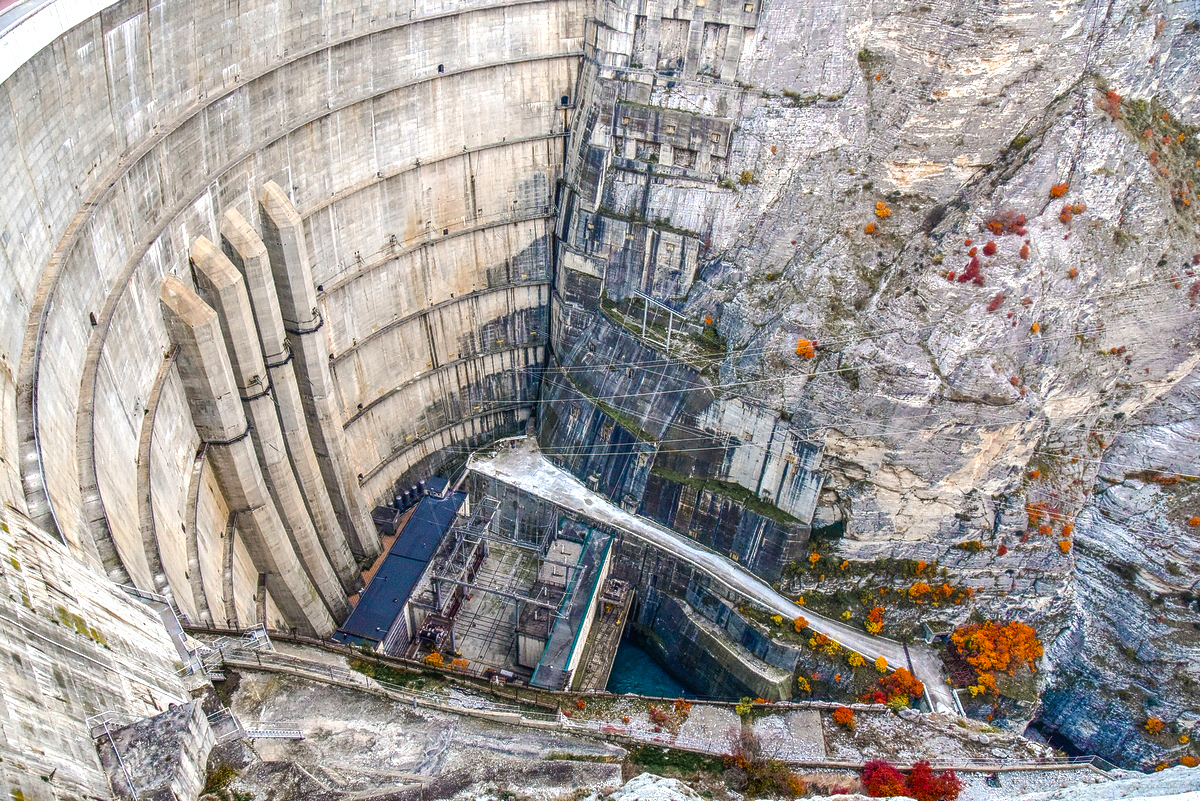 Самая высокая в России арочная плотина, © Татьяна Яковлева