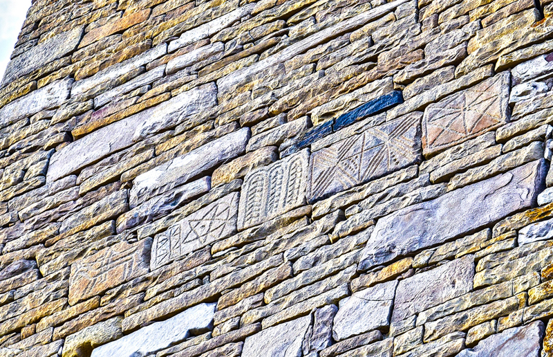 Древние языческие знаки на камнях, фото Татьяна Яковлева