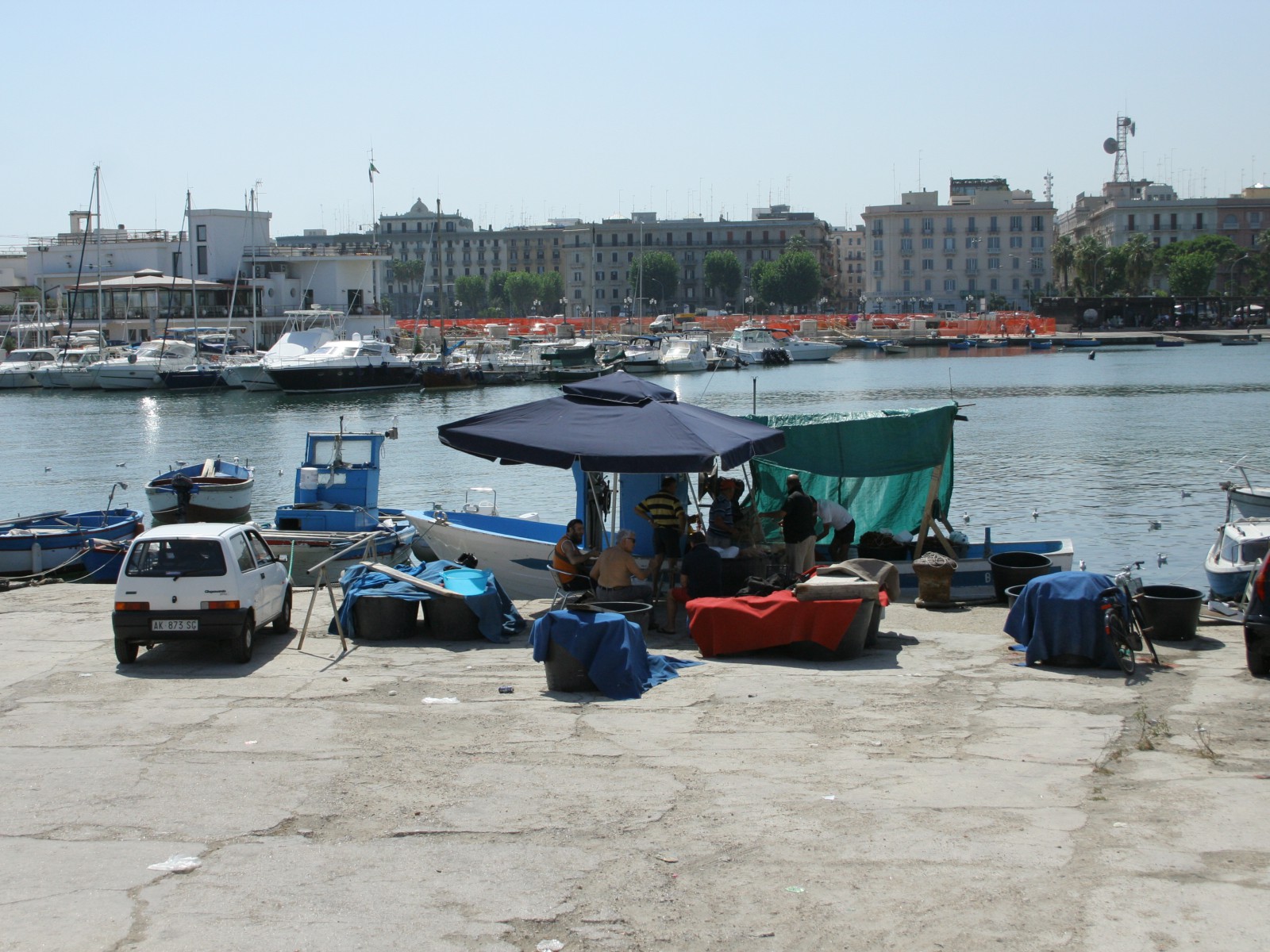 Рыбаки разъезжаются, фото Олег Алексеев