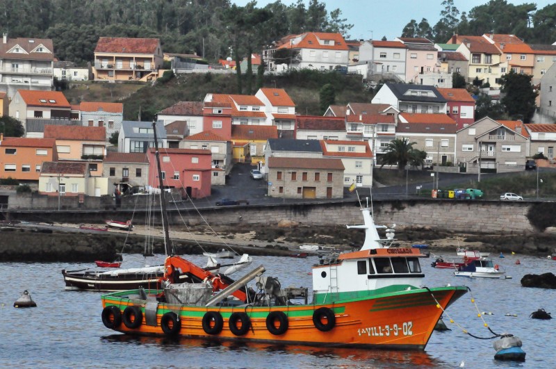 Красив берег с воды, фото Константин Исааков
