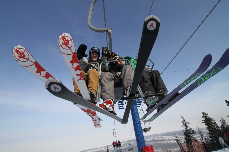 На побережье Байкала расположен курорт «Гора Соболиная»