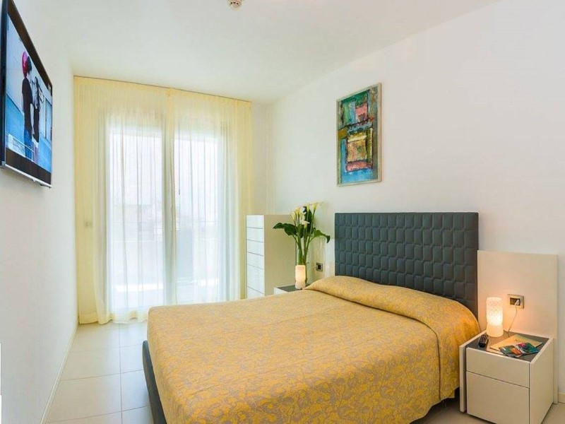 Просторные жилые пространства обладают элегантным и практичным интерьером