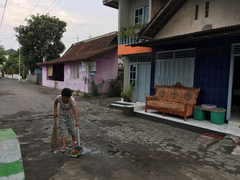 Жители деревни очень аккуратны. Все дворы чистые, © А.Полянская