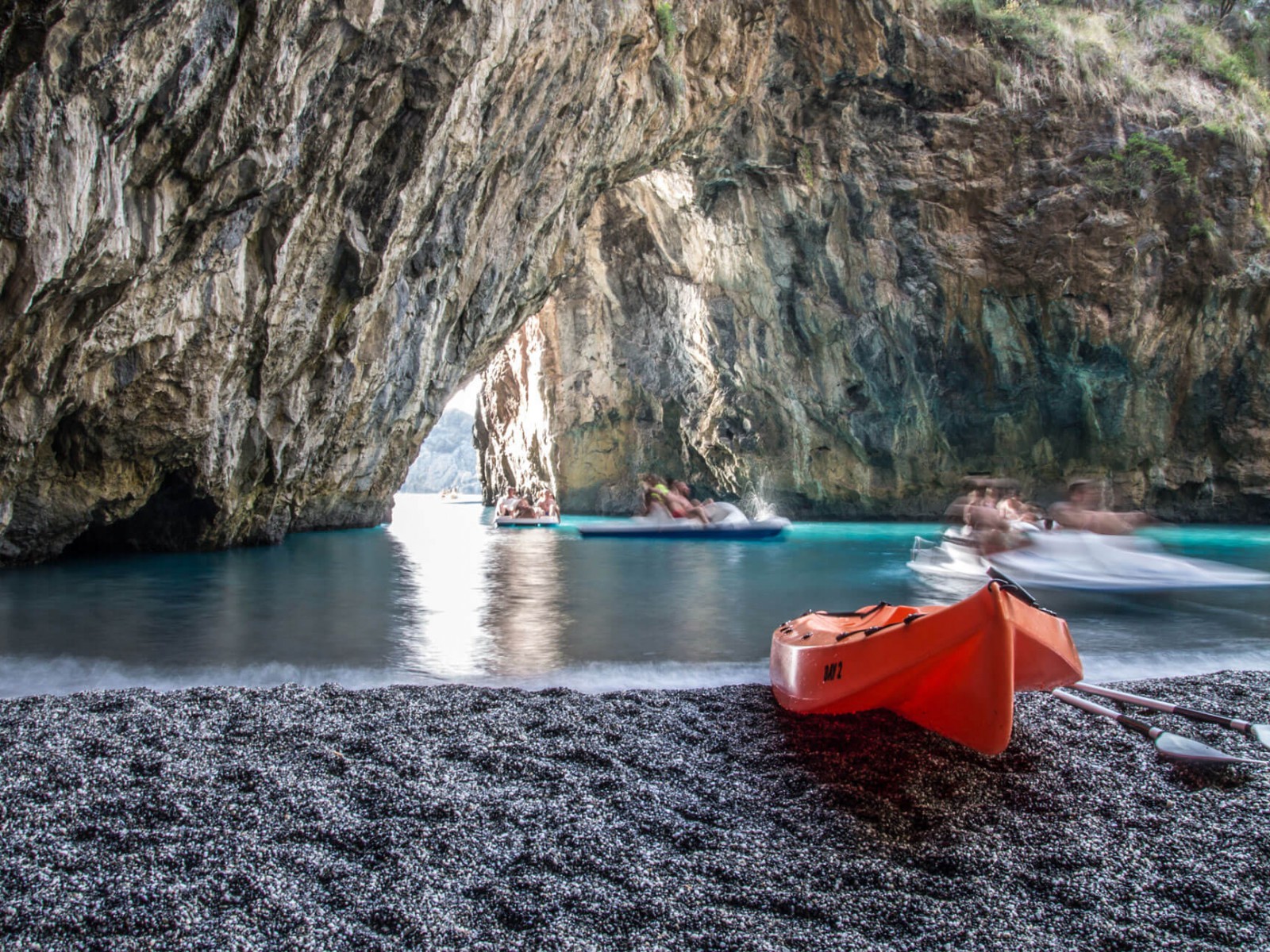 Arco Magno Beach, Calabria, © www.italia.it